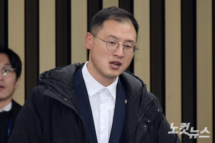 [속보]김상욱, 국민의힘 탈당…"민주보수 길 걷겠다"