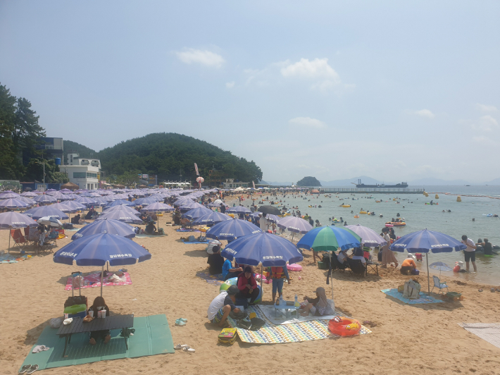 창원 광암해수욕장. 창원시 제공 