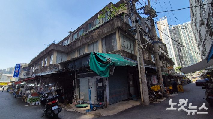 노후화된 대구 중구 남문시장 건물. 곽재화 기자 