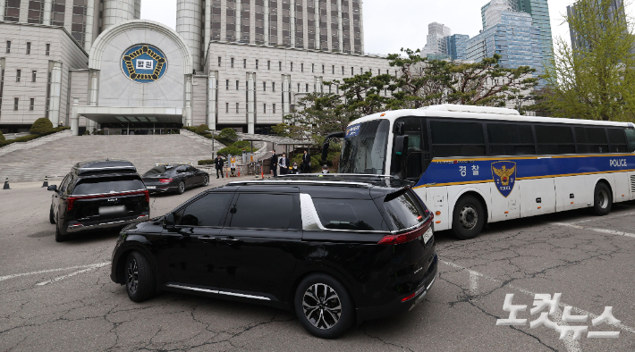 [속보]서울고법 "尹 다음주 '내란 재판' 지상 통해 출입"