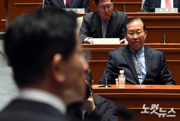 [속보]국힘 의총 밤 8시 속개…단일화 후속 논의