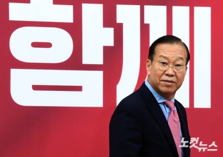 국회 들어선 권영세 비대위원장