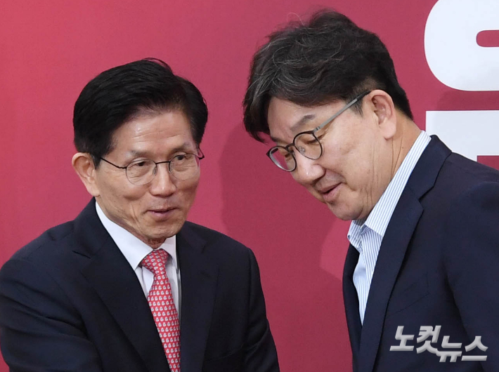 황진환 기자