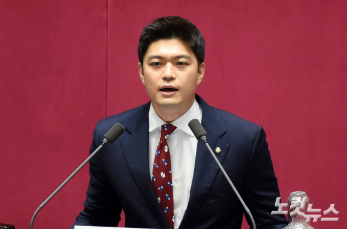 김문수, 비대위원장에 90년생 김용태 내정…후보 교체 유일 '반대'