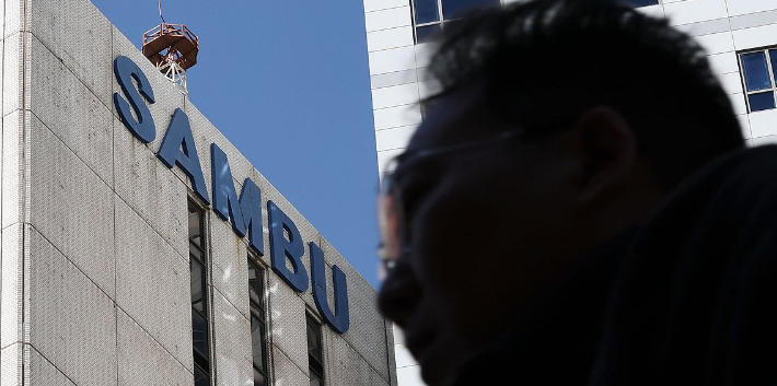 [단독]삼부토건 거짓말에 개미들만 울었다…前 회장님은 '엑시트'