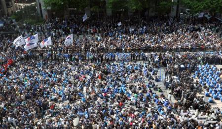 청계광장 가득 메운 이재명 후보 지지자들