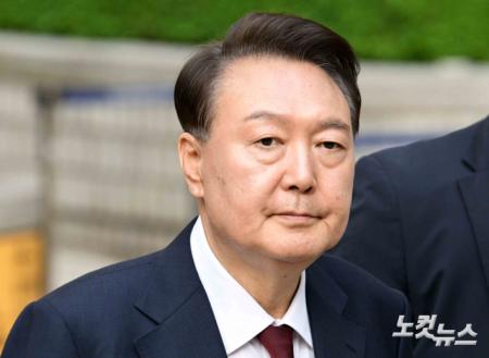 3차 공판 마친 윤석열