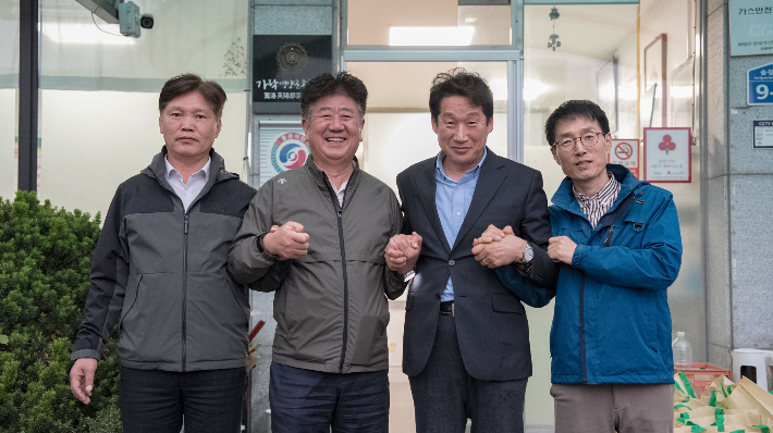 김남일 사장이 김효준 영양군청 부군수와 지역관광회복을 위한 노력에 합의했다. 공사 제공