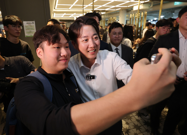 대구 간 이준석 "흘러간 물…찍으면 사표" 연일 김문수 공격
