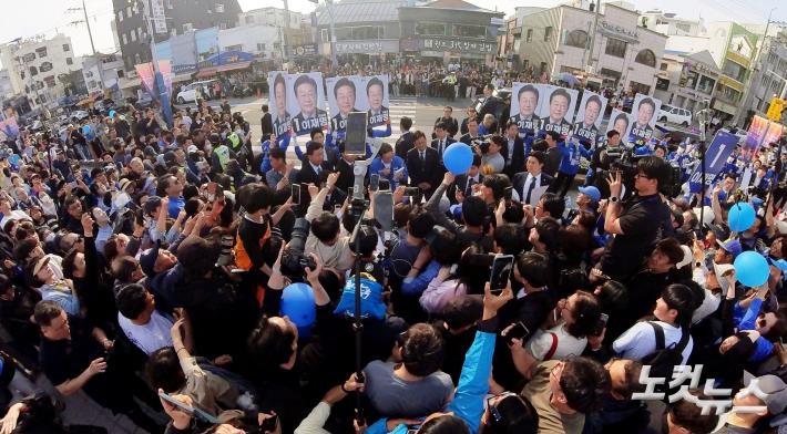 통영 찾은 이재명 후보