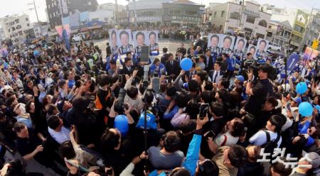 통영 찾은 이재명 후보