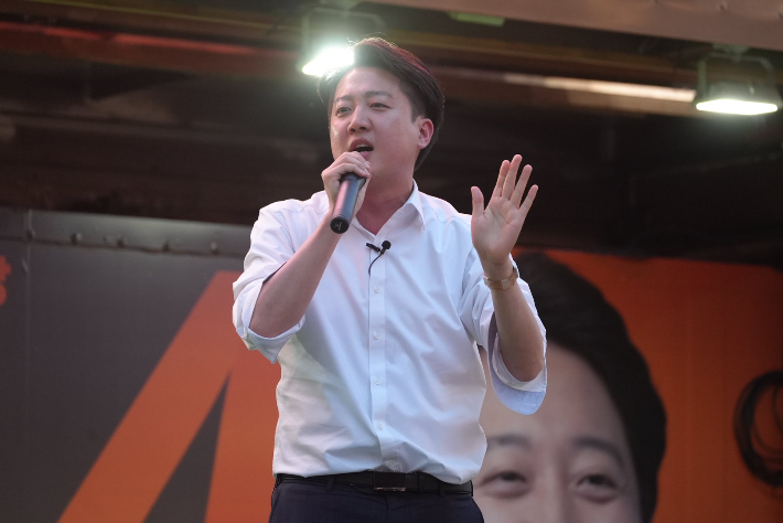 부산서 '싸가지론' 반박한 이준석 "이제는 내가 나라 바꿀 것"