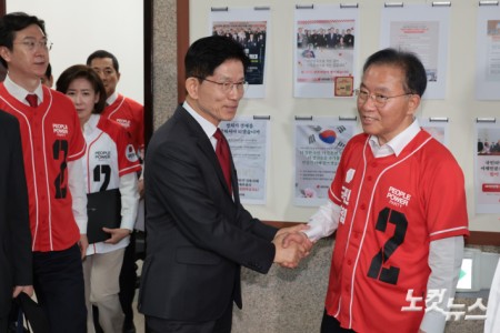 김문수 국민의힘 대선 후보 긴급 기자회견