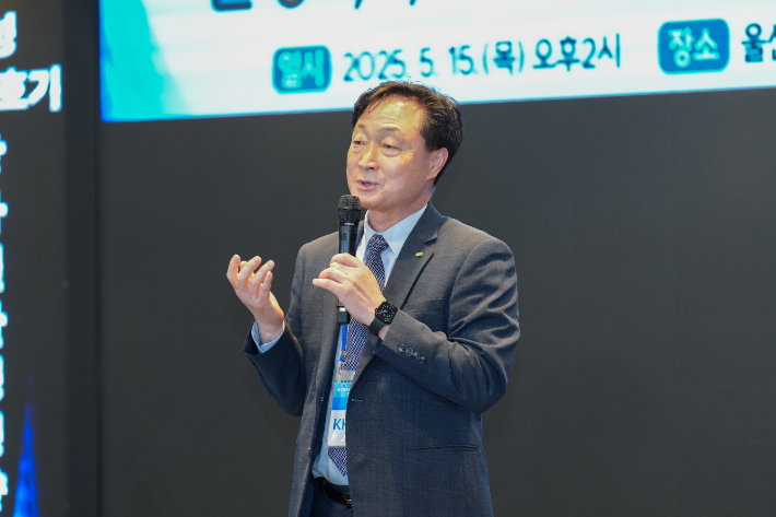 정원호 월성원자력본부장이 주민공청회에서 인사말을 하고 있다. 월성본부 제공