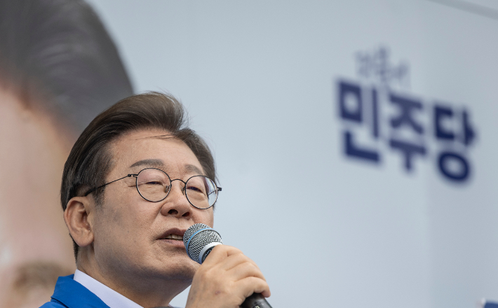 이재명 "5·18 살상 지휘관 정호용 영입하려다 취소? 황당"
