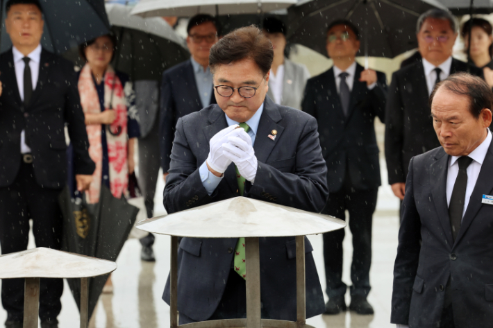 국회의장, 5·18 기념사 낭독에 보훈부 "의전상 문제 있어"