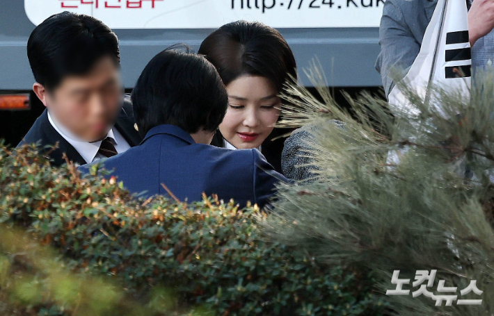 황진환 기자