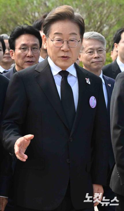 5.18 민주화운동기념식 참석하는 이재명