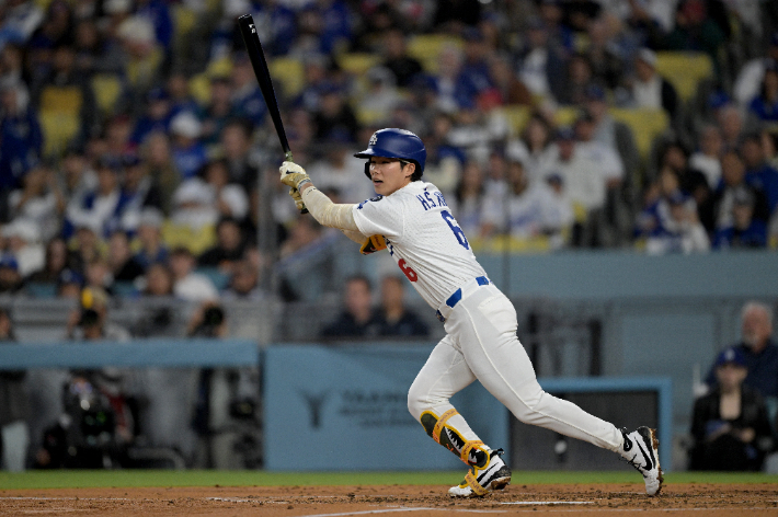 '선발 라인업 제외' 김혜성, 마이너행?…MLB닷컴 "메이저 남을 가능성 커"