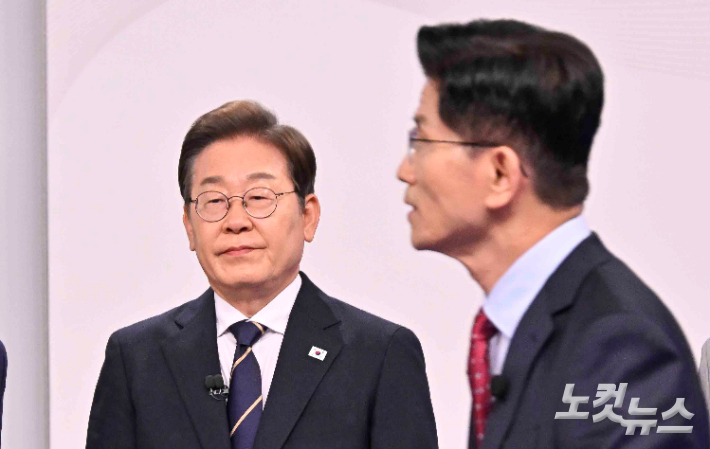 이재명 "경기침체 죄송 않나"…김문수 "뭘하려면 전부 반대"