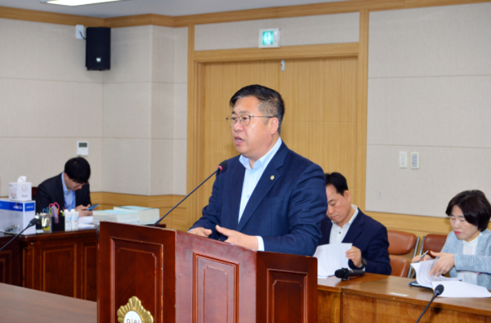 백성호 광양시의원. 광양시의회 제공 