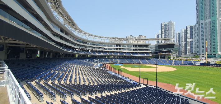현장 점검이 진행되고 있는 창원NC파크. 이상현 기자