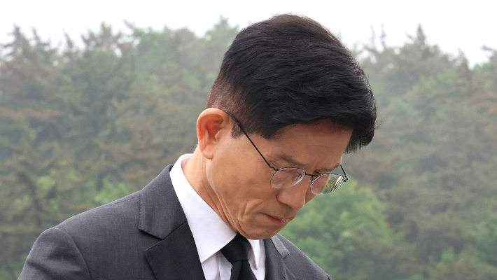 "우리는 돈 받으려 민주화 운동 했나"…김문수 10억 발언에 '철렁'
