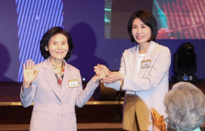 이재명 "영향 주면 '아들 토론', '측근 토론'도 해야 되나"[영상]