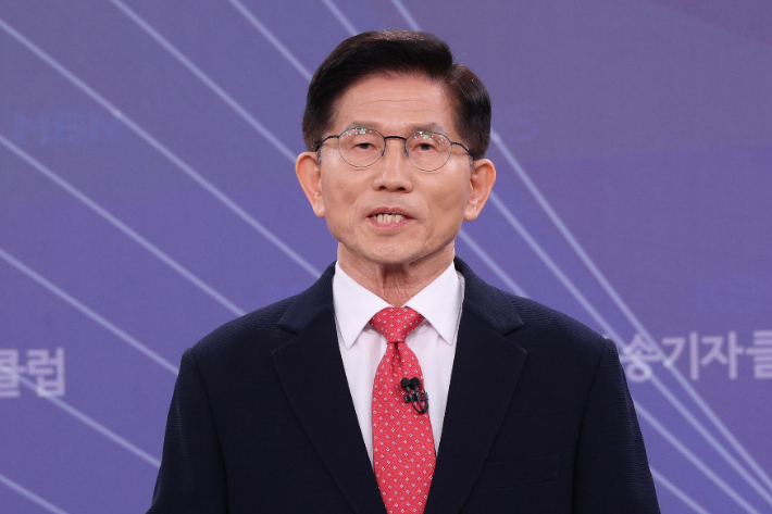 김문수 "부정선거, 선관위가 해명해야…'미스 가락시장' 죄송"