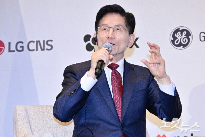김문수 국민의힘 대선후보가 지난 19일 주한미국상공회의소(암참) 간담회 대담애서 발언하는 모습. 황진환 기자