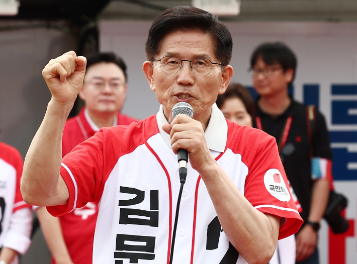김문수 "국회의원 10% 감축…불체포특권 폐지"