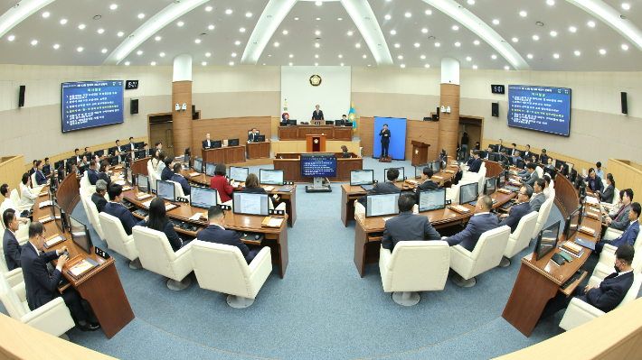 창원시의회 임시회 본회의. 창원시의회 제공 