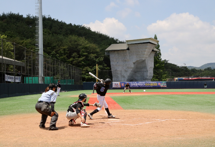 지난해 열린 전국 중학야구 선수권대회에  경기 모습. 경주시 제공