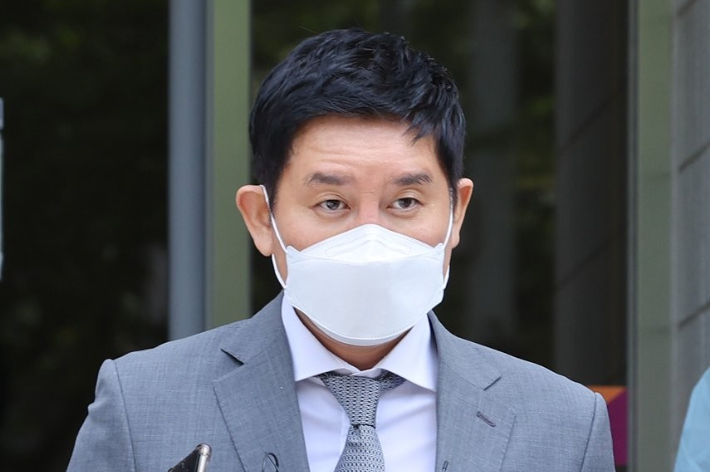 '라임 술 접대'로 정직 1개월 징계…나의엽 검사 사직