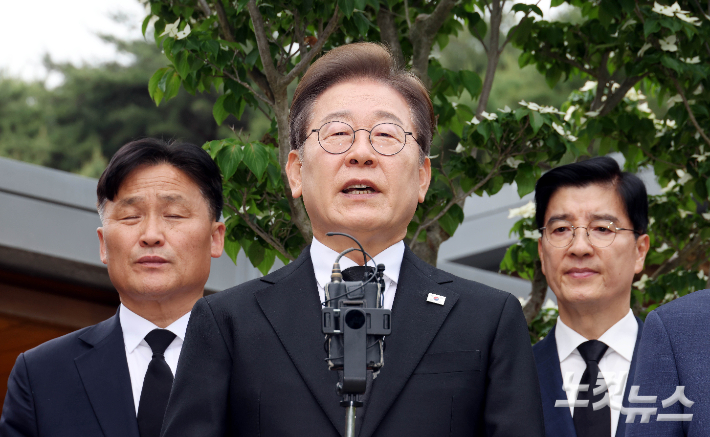이재명 더불어민주당 대선 후보. 봉하=류영주 기자
