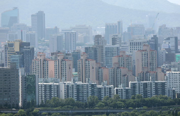 아파트값, 클수록 더 오른다