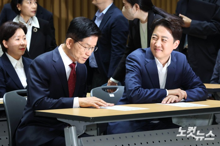 이준석 '단일화 거부'에도 김문수 "민심이 판단할 것"