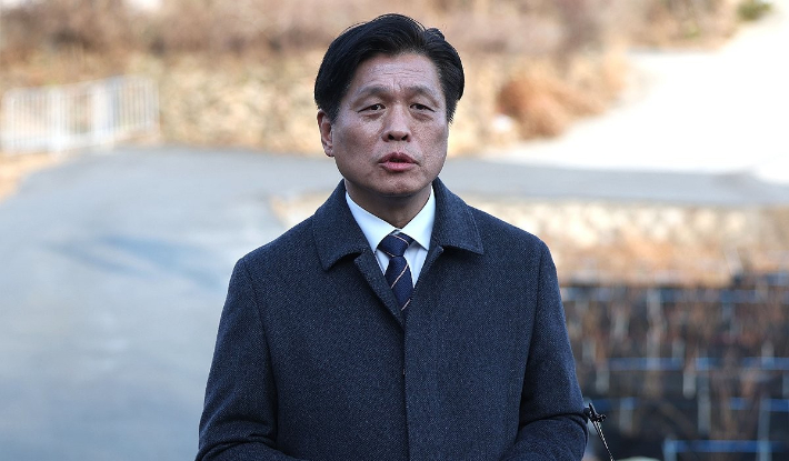 발언하는 민주당 선대위 조승래 수석대변인. 연합뉴스