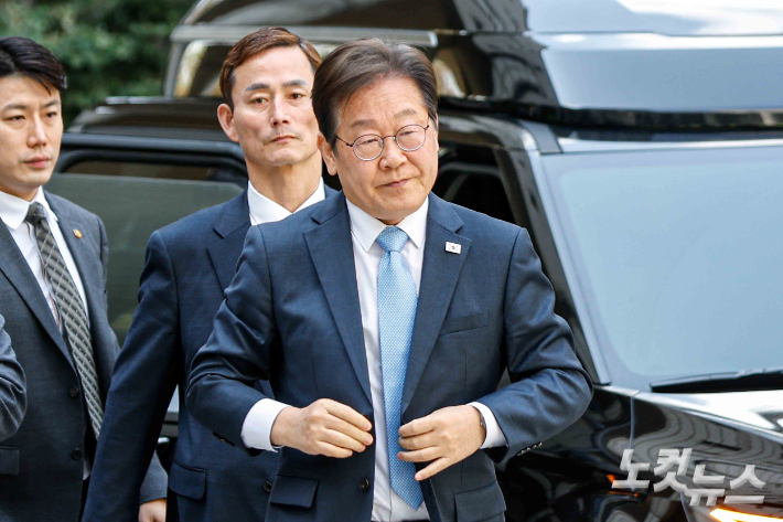 "범행 모르고 지시도 안 해"…이재명, '경기도 예산 유용' 혐의 부인