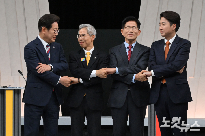 개헌·외교 '실종'…비방·혐오·자극만 남은 토론