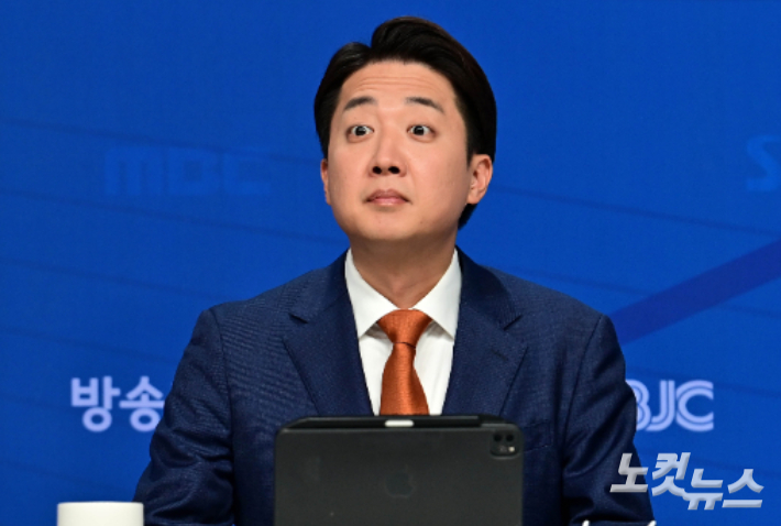 이준석, 공중파 생중계로 성폭력 저질러놓고 '남 탓'만