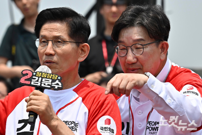 황진환 기자