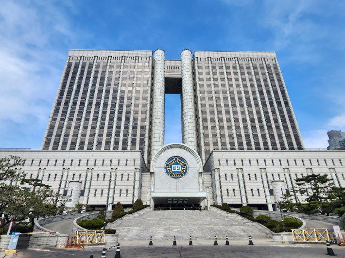 '수사 무마 대가' 수억 원대 금품 받은 현직 경찰 구속