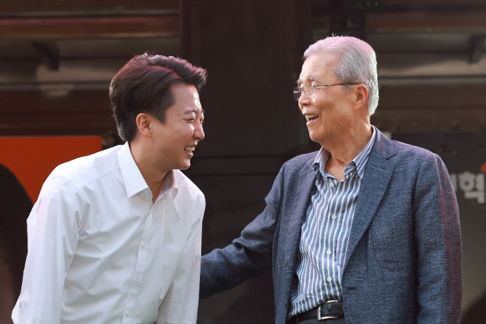 이준석 격려했던 김종인 "국힘 중진이 단일화 도움 요청…이후 전화 무시"