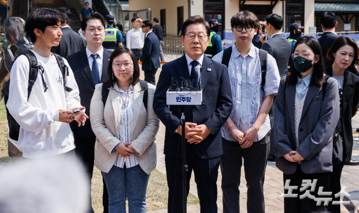 민주 "이준석, 명백한 허위사실…창작 통해 저질음란 공세"