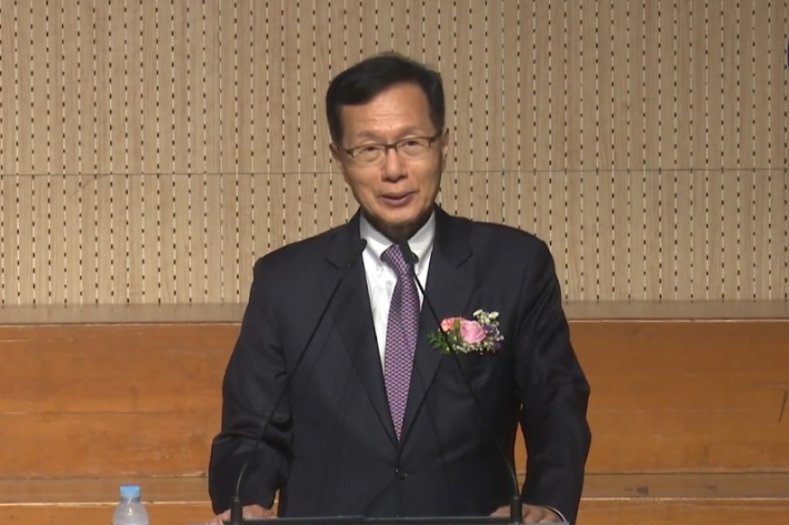 최도성 총장은 인사말에서 "예수님을 따라 세상을 사랑하고 변화시키는 길을 믿음으로 계속 걸어갈 것"이라고 밝혔다. 한동대 유튜브 채널 갈무리