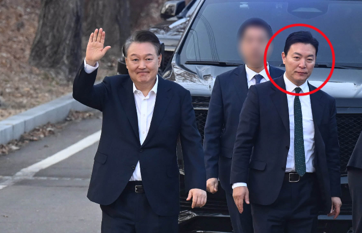 [단독]尹비화폰 삭제 지시자로 '경호차장' 지목…"일부 간부도 참여"