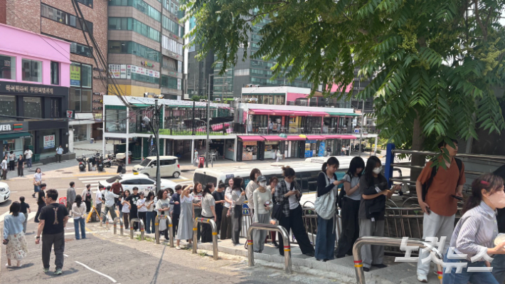 사전투표소 곳곳 혼란…선거 관리 '부실 논란'