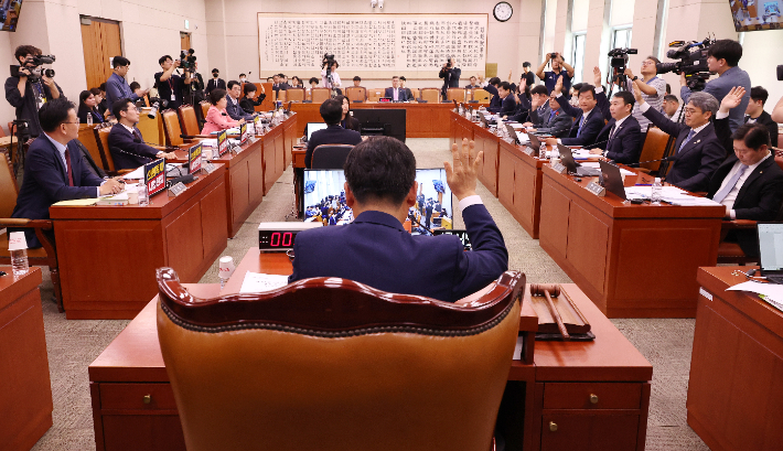 '李면소' 가능한 선거법 개정…수사 받는 尹도 혜택?