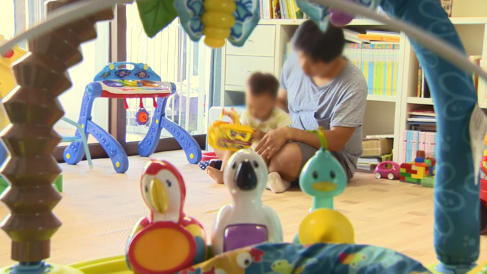"임신하자 사직서 쓰라"…직장인 열 중 넷 "육아휴직 눈치 보여"